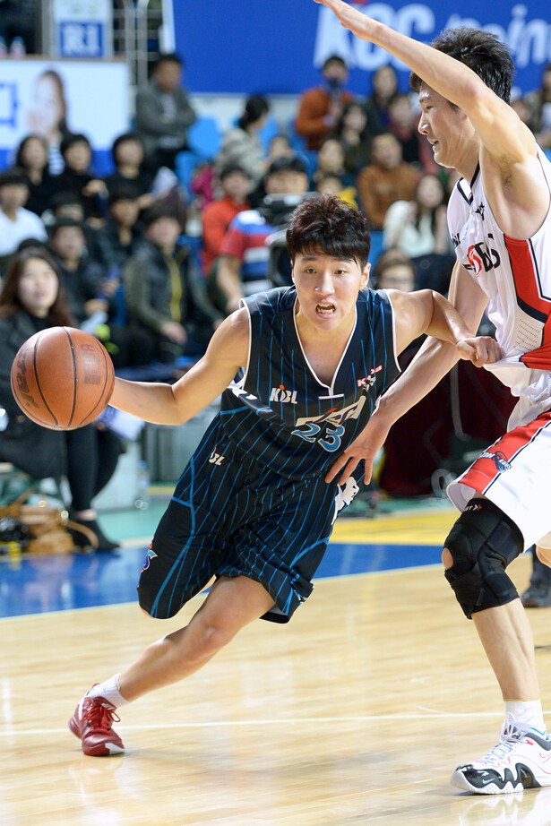 20131207 전주 KCC 김민구